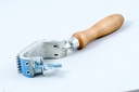 CARDING HAND BRUSH/HAND SCRATCH PAD